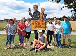 Kaiserschmarrn ein film von daniel krauss mit antoine monot jr., anna julia antonucci. Neuer Eberhofer Teil Filmstart Vom Kaiserschmarrndrama Wird Verschoben Dgf Landau Idowa