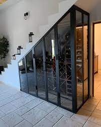 Après s'être assuré de la faisabilité des travaux, il est nécessaire d'intervenir afin que toutes. Xcellente Idee De Cave A Vin Source Amenagement Entree Maison Amenagement Maison Renovation Maison