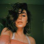 Lilian Owens's Instagram, Twitter & Facebook