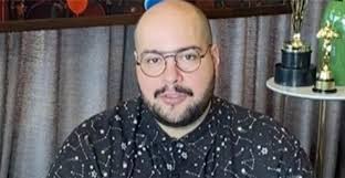 Vindo de uma família de artistas, tiago é filho da diretora de teatro e proprietária do teatro imprensa. Tiago Abravanel Abre O Jogo Sobre Como Foi Assumir Namoro Com Produtor Do Sbt Mais Novela