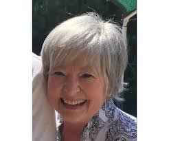 Bonnie Bitzer's Instagram, Facebook & TikTok