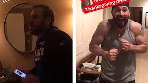 Chris Evans Shows Off Biceps And Unbuckles Belt After Holiday Meal As He And Brother Pull Pranks Daily Mail Online