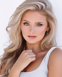 Jessielyn Palumbo's Instagram, Twitter & Facebook