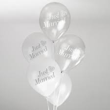 8 Luftballons Just Married Weiss Silber Silberne Und Weisse Ballons Mit Der Aufschrift Just Married Luftballons Ballons Hochzeit Hochzeitsballons
