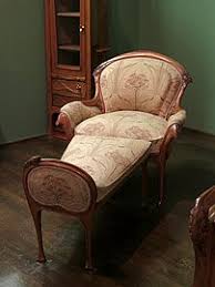 Écoutez le commentaire audio de cette œuvre. Art Nouveau Furniture Wikipedia