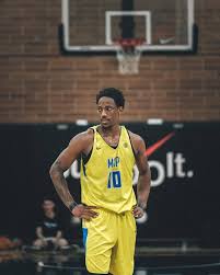 The kind of athlete that's specially bred for the front of a wheaties box. On Point Some Compton Magic Demar Derozan Demar Derozan Repost Drewleague The Kid From Compton Is Bac Basketball Legends Nba Basketball Art Ballislife