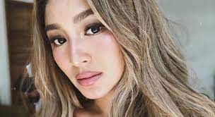 Denise reveals that kathryn's coveted beauty most women would typically brush up their brows with a spoolie, then draw the shape and fill them in with color, then finally set them with brow. Beauty Inspo 5 Celeb Approved Hair Colors That Are Trending This Season Abs Cbn Lifestyle