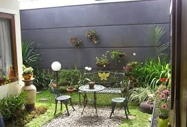 Kreasi baru desain rumah selalu muncul setiap harinya. 30 Model Lampu Taman Minimalis 2021 Beserta Harga Terbaru Rumahpedia