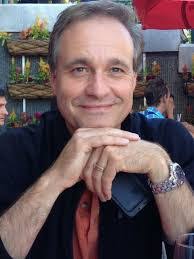 Scott Kind's Instagram, Twitter & Facebook