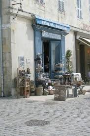 Saint Martin De Re Barbotine Une Superbe Boutique D Antiquites Sur Le Port Ile De Re France Ile D Oleron Ile