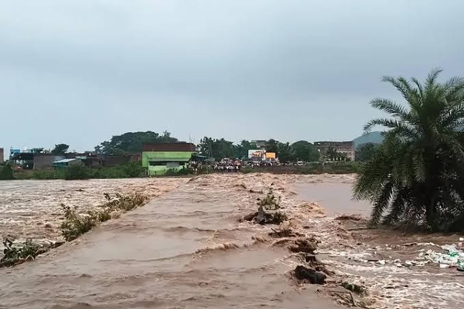 Ganjam floods: Airlift operations planned to rescue people stranded in Sanakhemundi