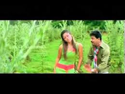Perilla Rajyathe Rajakumari Bodyguard Malayalam Movie Song Badarose Youtube In 2021 Movie Songs Songs Dance Music