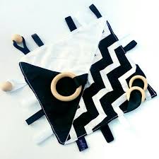 Black And White Baby Toys Crinkle Sound Newborn Sensory Activity Blanket Natural Organic Tag Baby Black White Contrast Chevron Taggy Ribbon Mink Wo Diy Baby Stuff Newborn Toys Baby Toys