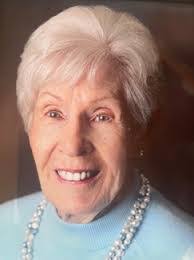 Suzanne Saylor's Instagram, Twitter & Facebook