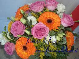 Riempi la tua casa e quella dei tuoi cari con la magia che solo un mazzo di fiori freschi riesce a trasmettere. Mazzo Di Fiori Misto Fiori Pasqua Consegna Fiori A Domicilio In Giornata Consegna Fiori Online A Domicilio Vendita Fiori Piante Rose Mazzi Di Fiori Spedizione Fiori In Tutta Italia