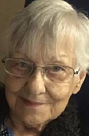 Elizabeth Meuse's Instagram, Twitter & Facebook