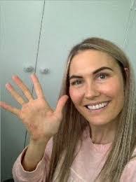 Stephanie Bemis's Instagram, Twitter & Facebook