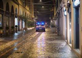Questo coprifuoco avrà effetto immediato e sarà garantito dalle forze armate. Cosa Significa A Casa Entro Le 23 Con Il Coprifuoco
