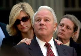 Ex-Louisiana Gov. Edwin Edwards dies; knew power and prison