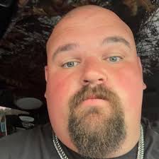 Any females into blue collar guys