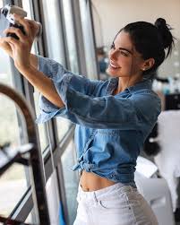 Acusan A Livia Brito Y A Su Novio De Golpear A Fotografo Erizos Livia brito se encuentra envuelta en polémica esta semana, después de que el fotógrafo de espectáculos, ernesto zepeda, la reportes iniciales apuntaron a que livia había negado todo diciendo que estaba en la cdmx, sin embargo, un nuevo video filtrado podría comprobar lo contrario. acusan a livia brito y a su novio de