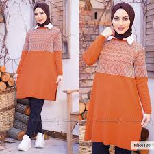 Simli Ip Gecisli Olan Triko Tunik Bisiklet Yakalidir Yan Kisimlari Yirtmac Detayli Olan Tunik Yeni Sezonun Cok Satanlarindan Triko Tunik Moda Stilleri