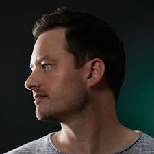 Stream Kenneth Thomas music