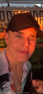 Face-lift & Neck-lift Support Group