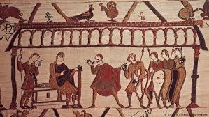 »der teppich von bayeux ist im strengeren sinne kein teppich, sondern ein bestickter leinenstreifen, bestehend aus acht aneinander gereihten streifen verschiedener länge, etwa 68,38 meter lang und zwischen 45,7 und 53,6 zentimeter hoch« (wilson 1985, 10). Comic Aus Dem Mittelalter Der Teppich Von Bayeux Soll Verreisen Kunst Dw 18 01 2018