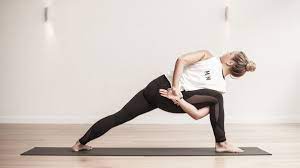 A vinyasa is a smooth transition between asanas in styles of modern yoga as exercise such as vinyasa krama yoga, ashtanga vinyasa yoga and bikram yoga, especially when movement is paired with the breath. Hatha Vs Ashtanga Vs Vinyasa Yoga What S The Difference And Which Is Better Blue Karma Secrets Our Corporate Magazine