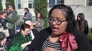 Austin Library Commission will look at removing late fees