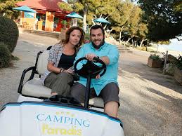 .saison 5 streaming camping paradis saison 5 en streaming gratuit camping paradis saison 5 uptobox telecharger la série camping paradis vustream.co ne necessite pas d'enregistrement pour regarder les series en streaming. Camping Paradis Saison 5 Photo Promotionnelle Dounia Coesens Laurent Ournac 2 Sur 4 Allocine