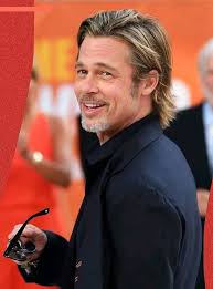 Compliment of the season 🎄 a season of love and peace i hope you find  peace in this period and always remember you are valued always❤️ All love  from Brad Pitt 🥰