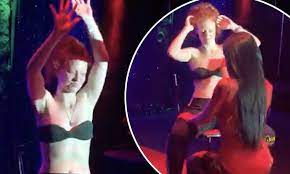 Jess Glynne looks in high spirits as she gets a VERY raunchy lap dance at  ladyboy bar in Thailand | Daily Mail Online