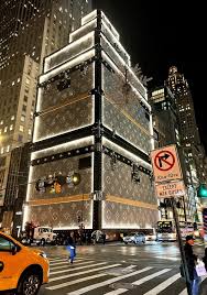 Exclusive | NYC shoppers marvel at Louis Vuitton's temp store during  flagship's reno