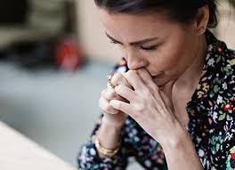 9 Signs You Were Raised in a Toxic Family (and How to Move On)