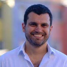 In that instance, in addition to the election of elisa loncón as president of the table that will draft the new magna carta, was paid to select who would follow within the organizational hierarchy of the table.this is how jaime bassa, from district 7, was chosen. Jaime Bassa On Twitter Estos Son Los Gestos Que El Pais Necesita Para Construir Una Institucionalidad Al Servicio Del Interes General Junto A La Pdta Elisaloncon Nos Reuniremos Manana Temprano Con El