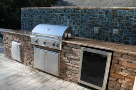 Exceptional Outdoor Kitchen Brandon Fl With Mosaic Ceramic Tile Outdoor Kitchen Countertops Outdoor Kitchen Design Outdoor Kitchen