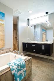Große auswahl in hochwertiger qualität. Badezimmer Mit Spiegelfliesen Und Granit Waschbecken Waschtisch Ideen Design Bilder September 2020 Houzz De