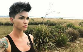 Ruby Rose On Instagram Blending In Ruby Rose Hair Ruby Rose Haircut Ruby Rose