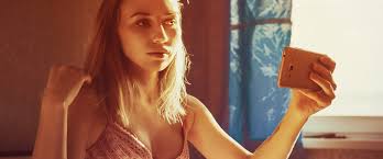 Dein Nackt-Selfie in der Öffentlichkeit? - Swissfamily