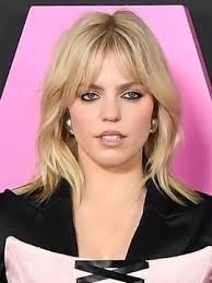 How 'The Sex Lives of College Girls' Sets Up Leighton's Exit in Season 3