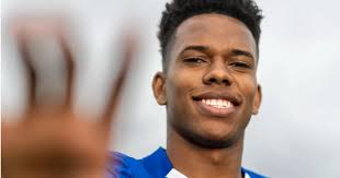 Chelsea's rich history of successful Brazilian players has left a las...