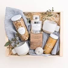 Holiday Gift Basket Mother S Day Gift Baskets Holiday Gift Baskets Gift Baskets