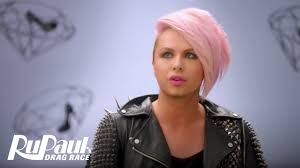 This is rupaul's drag race: Whatcha Packin Farrah Moan S4 E2 Rupaul S Drag Race All Stars Youtube