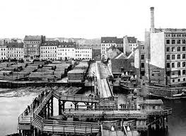 Friedrichshainer Chronik Berlin Friedrichshain Die Brommybrucke Juli 2013 Historical Photos Berlin Paris Skyline