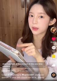 Daisy Momoland Photocard