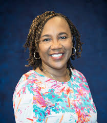 Lesa Sims's Instagram, Twitter & Facebook