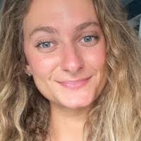 Cindy Lanoue's Instagram, Twitter & Facebook