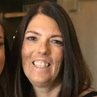 Lori Hewlett's Instagram, Twitter & Facebook